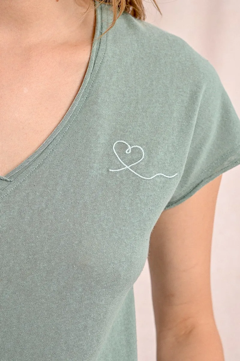 V-NECK T-SHIRT