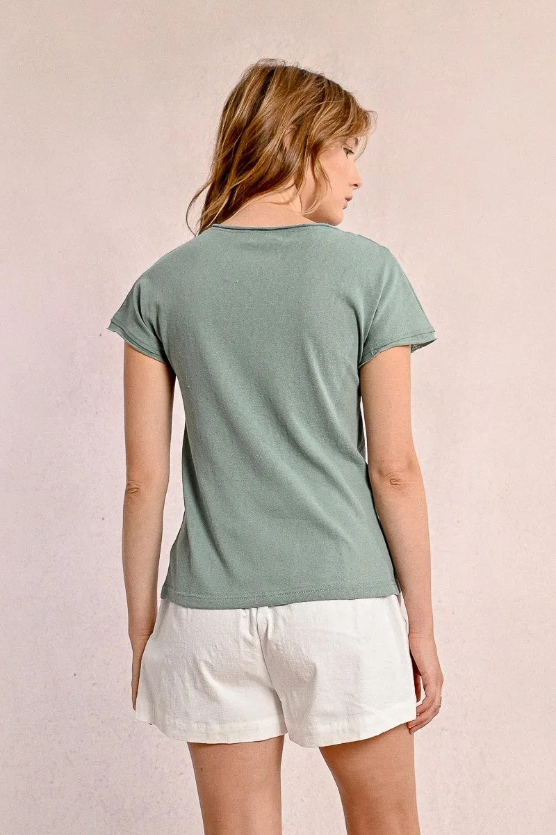 V-NECK T-SHIRT