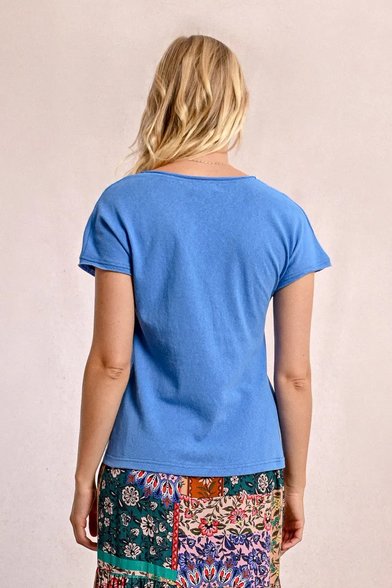 V-NECK T-SHIRT