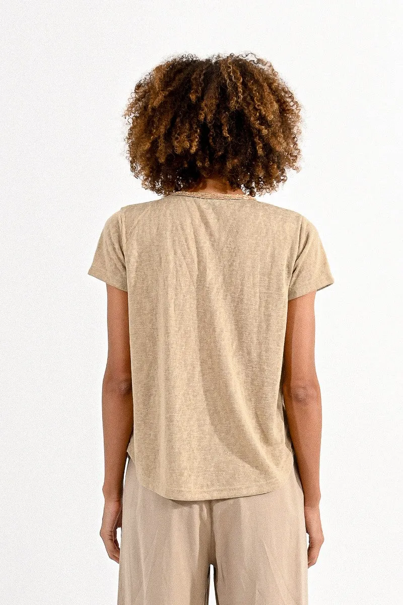 V-NECK TEE