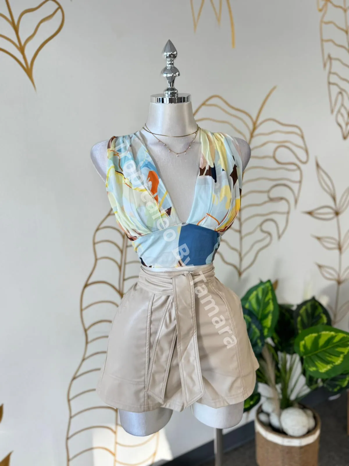 Vibrant Floral V-Neck Crop Top