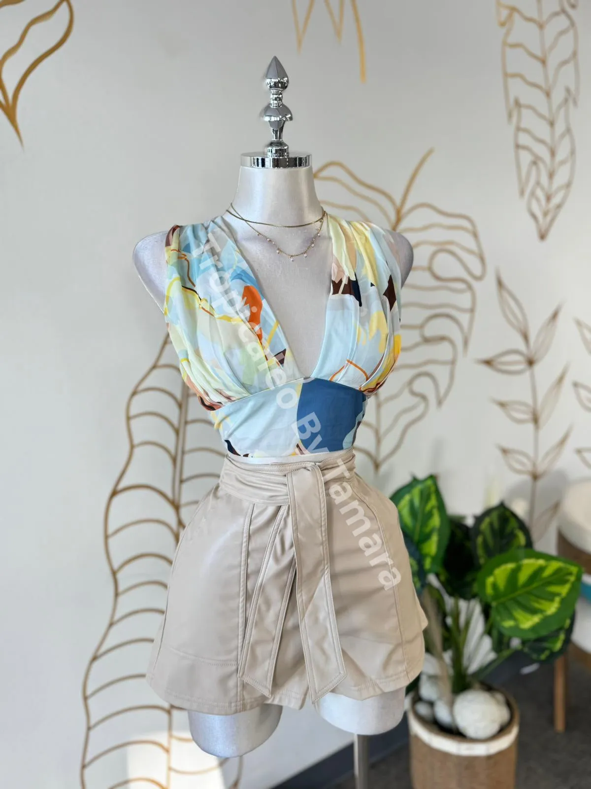 Vibrant Floral V-Neck Crop Top
