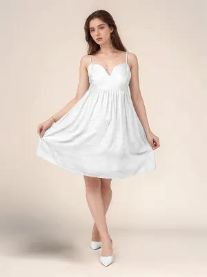 White Solid Sweetheart Neck Short Dress