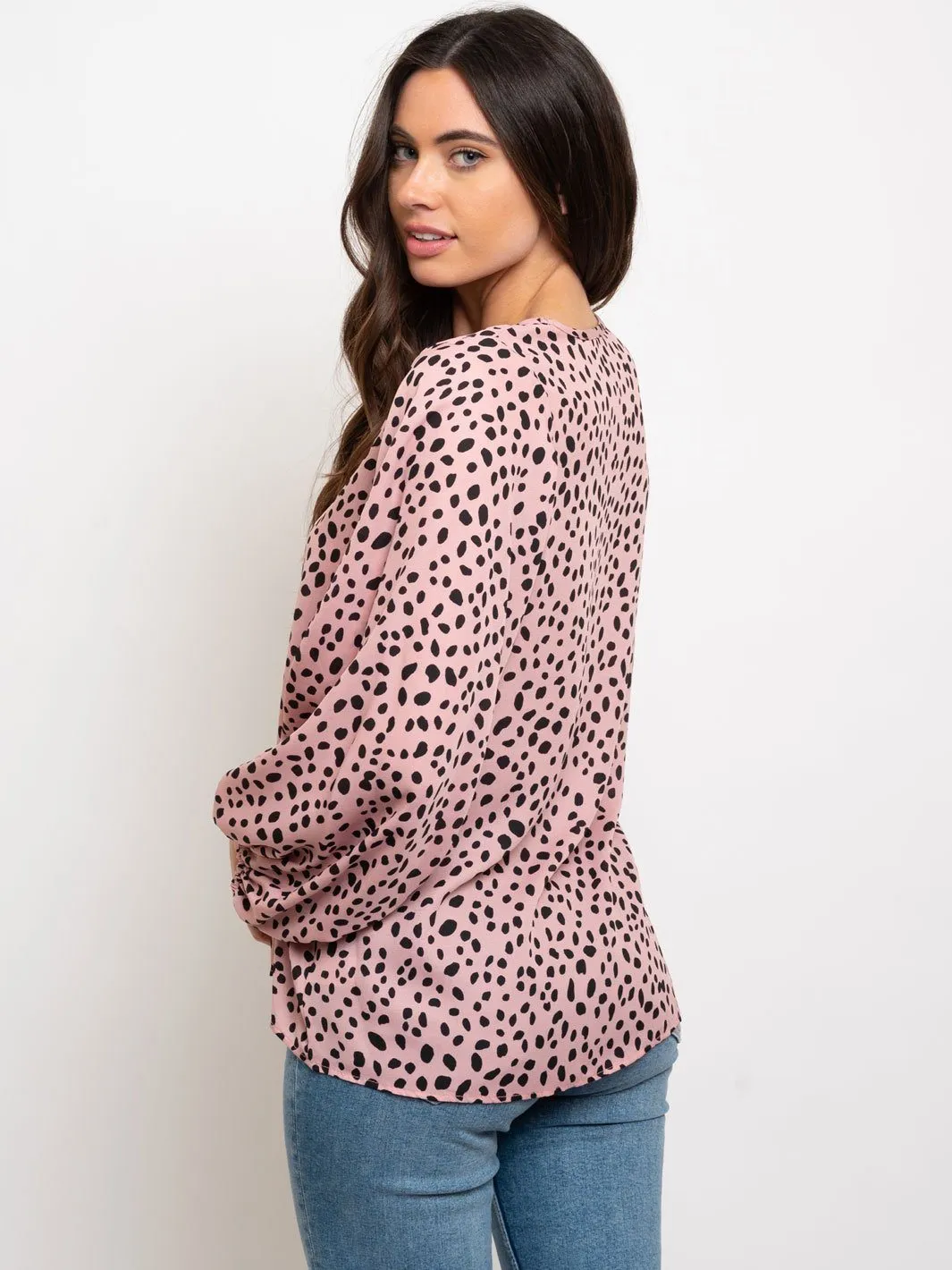 WOMEN'S ANIMAL PRINT LONG SLEEVE V-NECK TOP