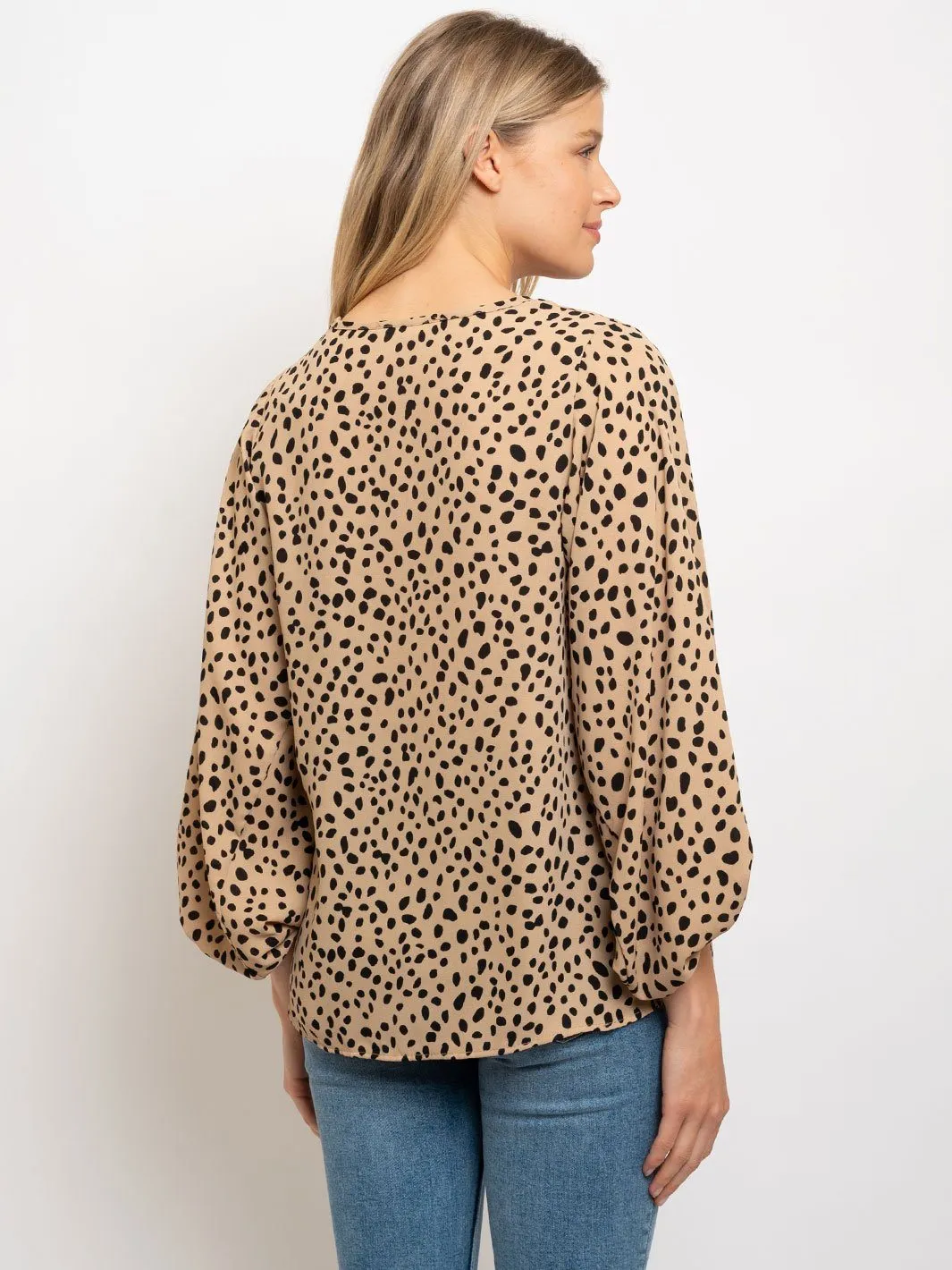 WOMEN'S ANIMAL PRINT LONG SLEEVE V-NECK TOP
