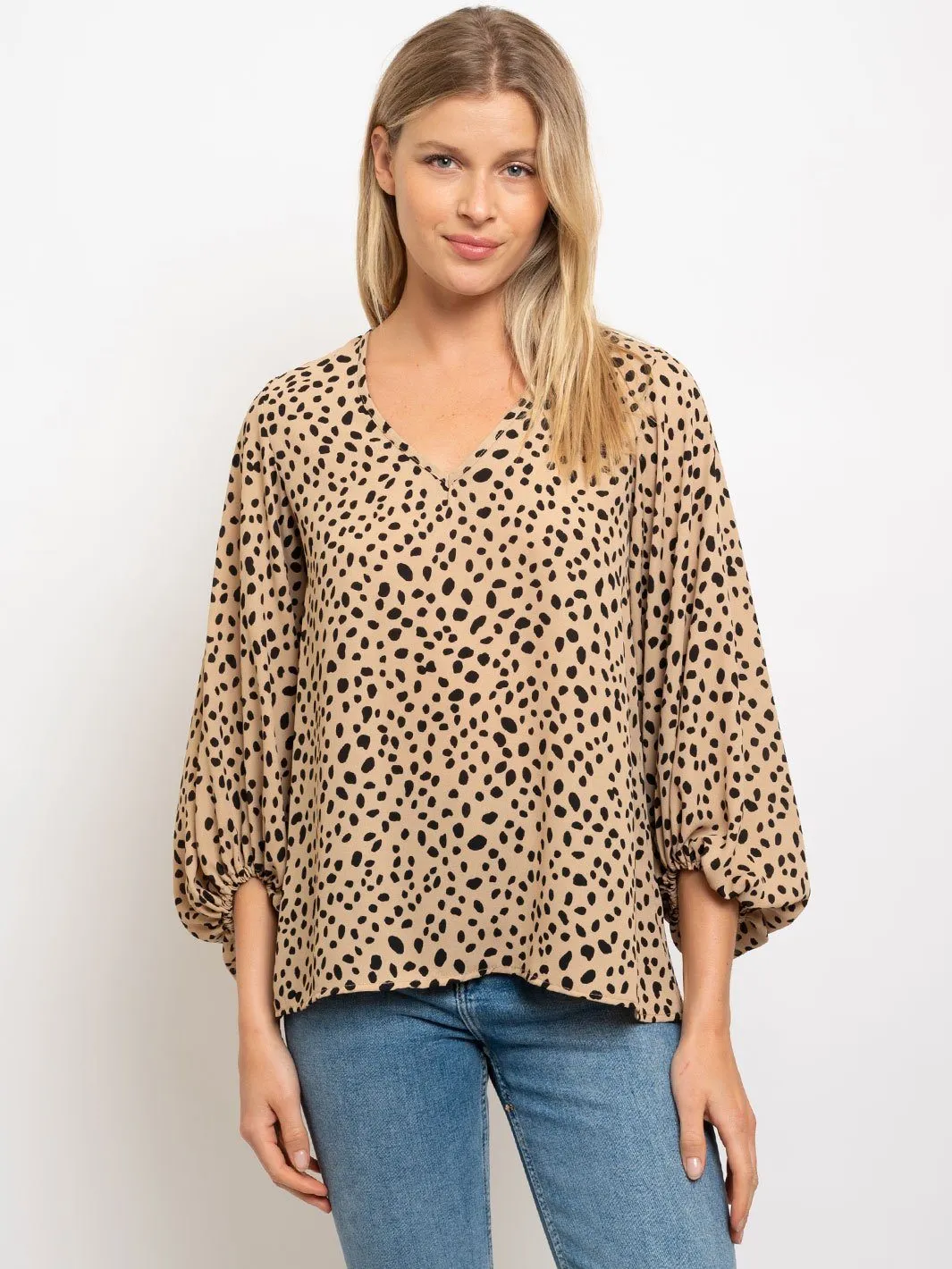 WOMEN'S ANIMAL PRINT LONG SLEEVE V-NECK TOP