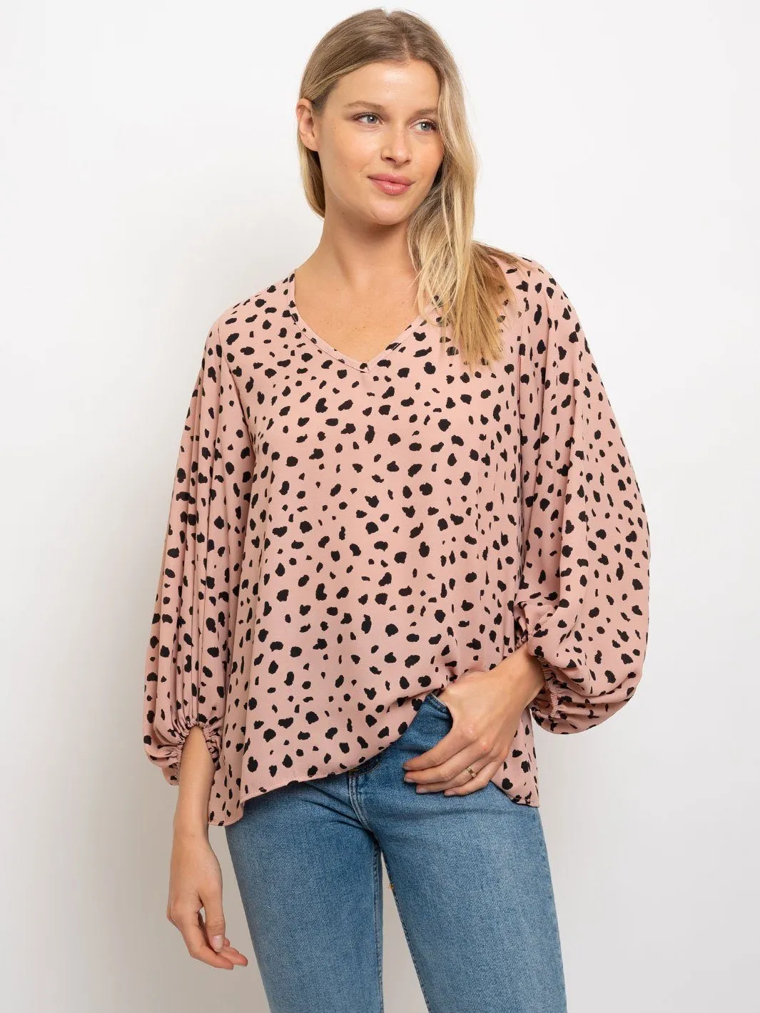 WOMEN'S ANIMAL PRINT LONG SLEEVE V-NECK TOP