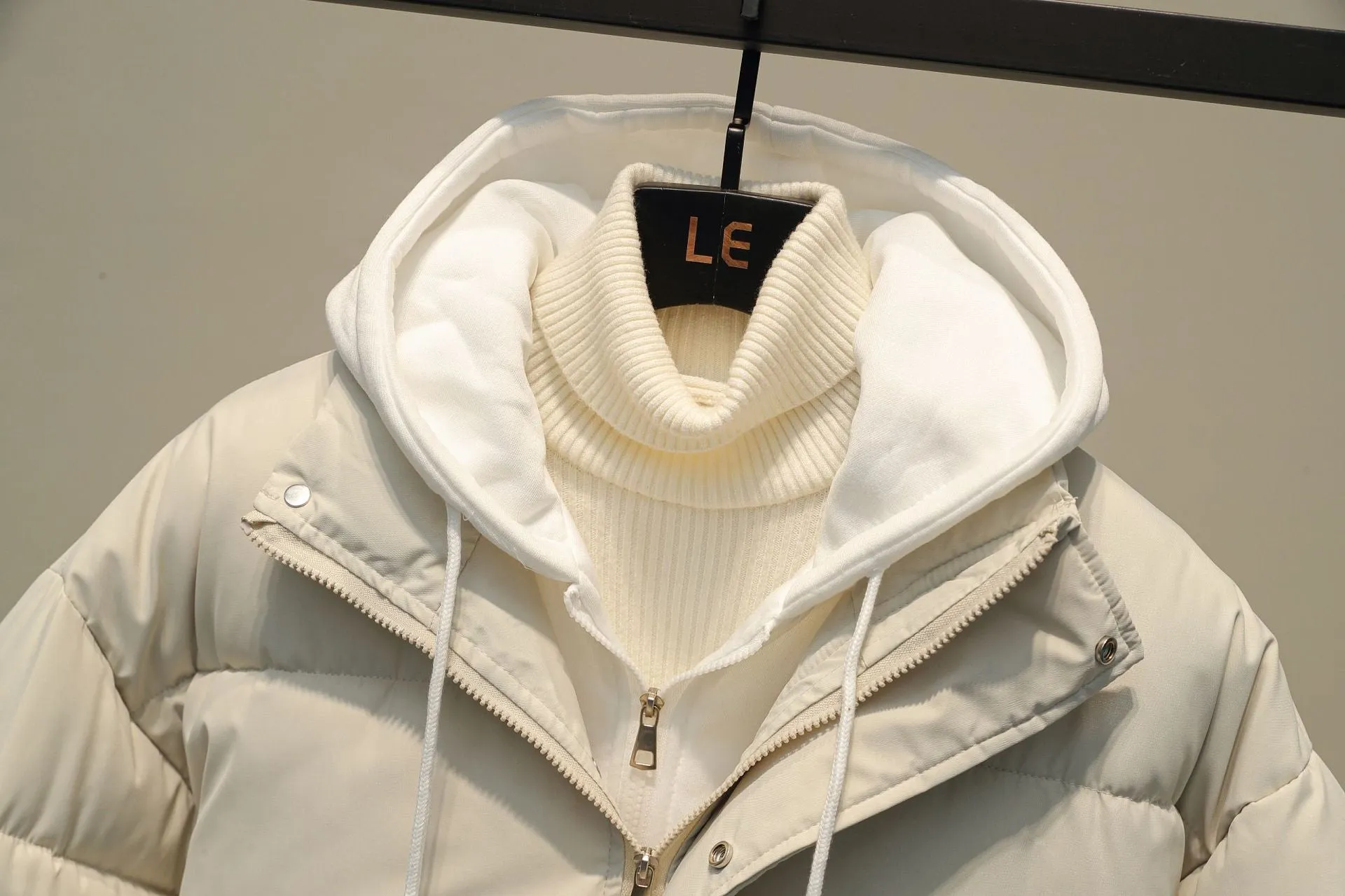 Women's Relaxed-Fit Faux Two-Piece Puffer Jacket for Everyday Use